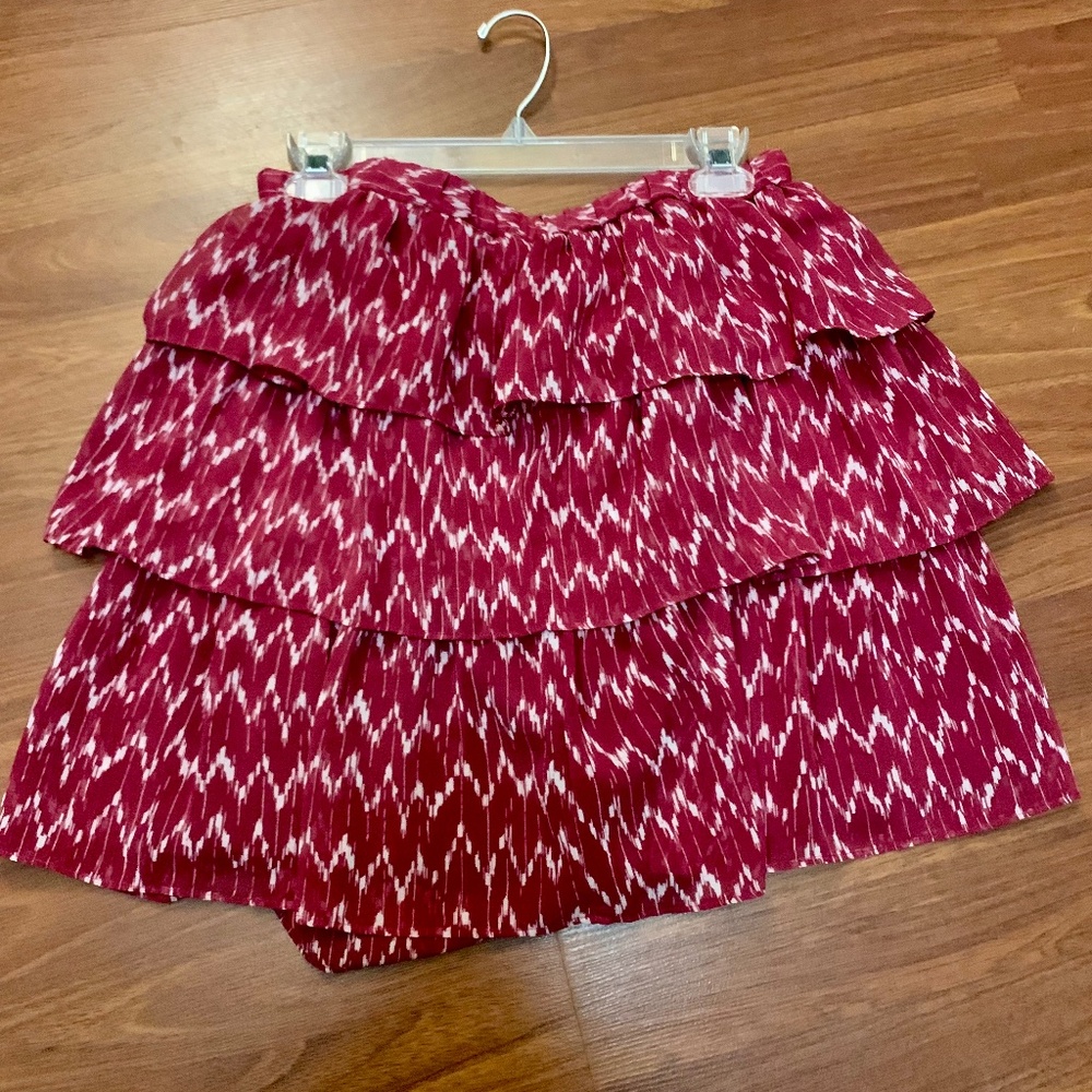 Gap red berry tiered ruffle mini skirt pull on flowy geometric southwestern